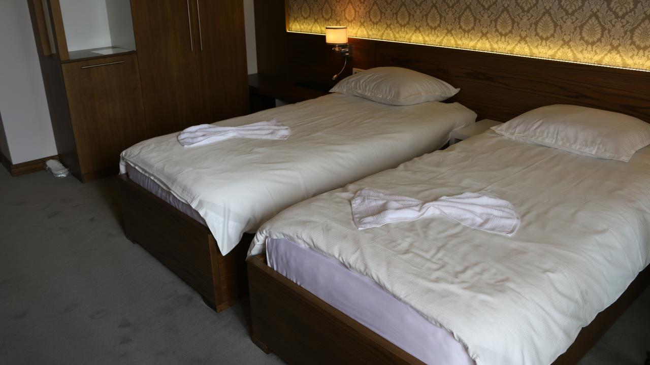 Hotel Admiral 普里兹伦 外观 照片